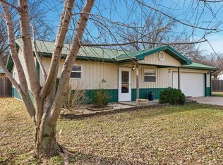 811 N East St, Leon, KS 67074