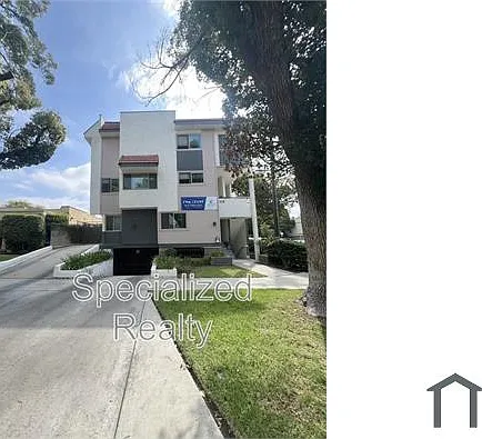 2 bed, $2,995 — Photo 3