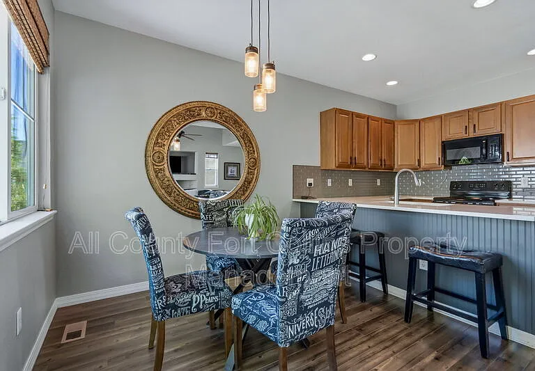2333 Windrow Dr — Photo 9