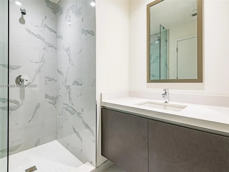 851 NE 1st Ave #2100 — Photo 9