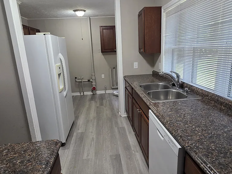 125 Decatur Rd — Photo 5