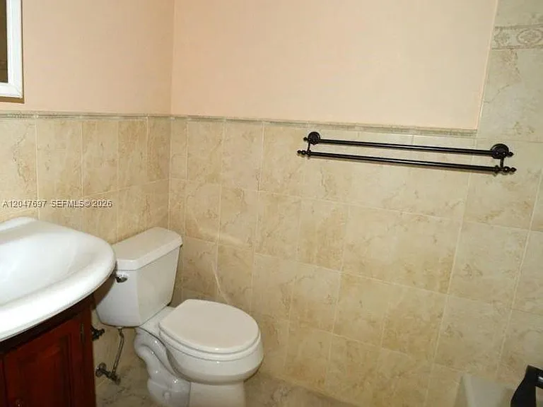 510 NW 86th Pl #104-12 — Photo 5