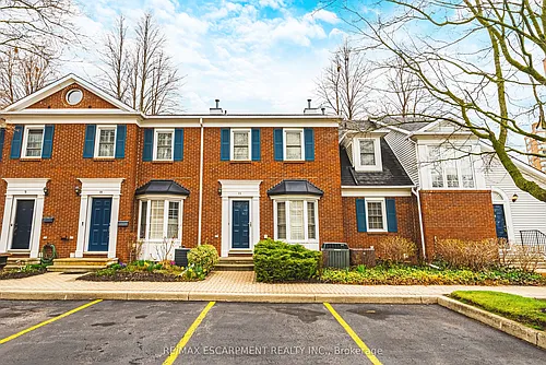 1275 Maple Crossing Blvd #11 Photo 1