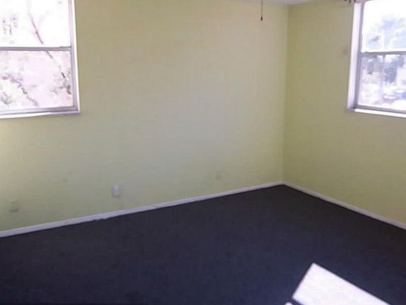 2nd image of 2831 Somerset Dr APT 108