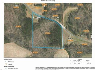 3716 Hobson Rd, East Bend, NC 27018