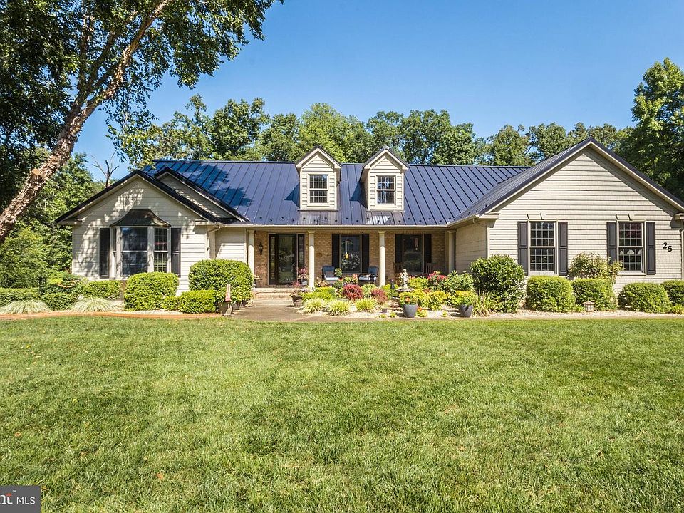 1st image of 25 Hidden Hills Dr