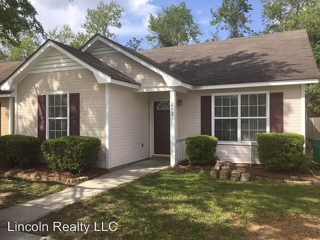 1st image of 212 Palmer Dr