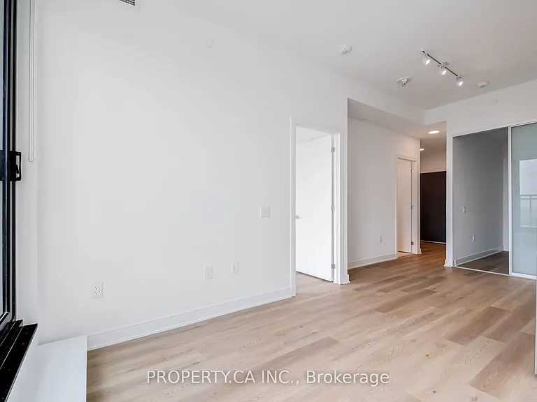 86 Dundas St E #1705 — Photo 4