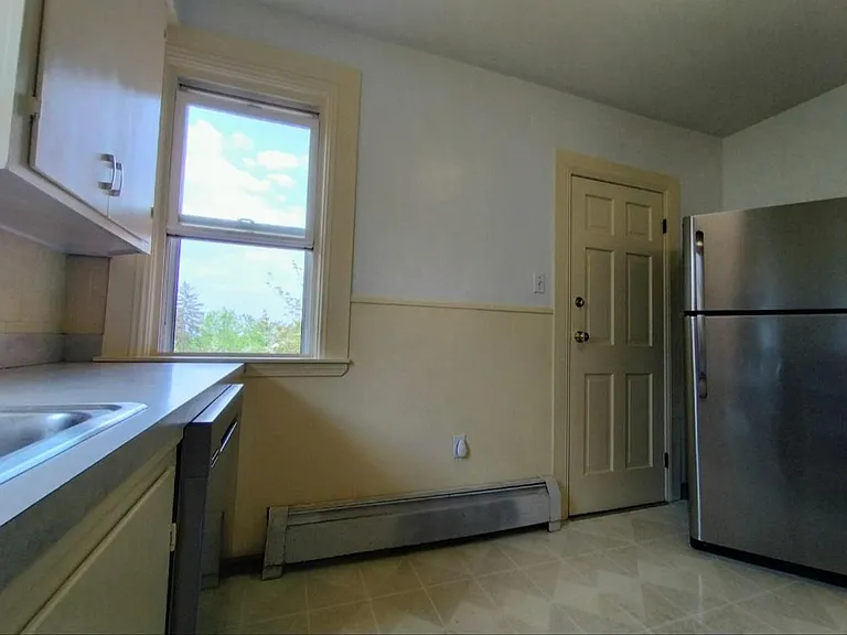 153 Ivy St #2 — Photo 6