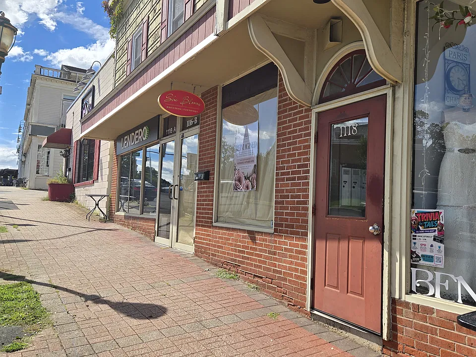 1118 Main St #5