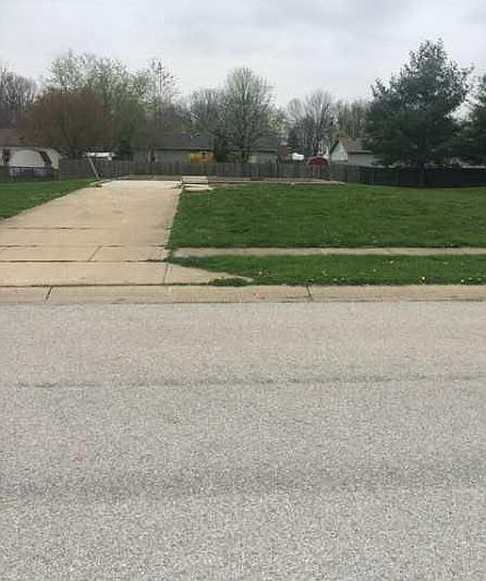 2nd image of 5432 Collett Dr