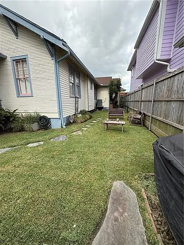 3 bed, 2.0 bath, 1786 sqft, $3,000 — Photo 3