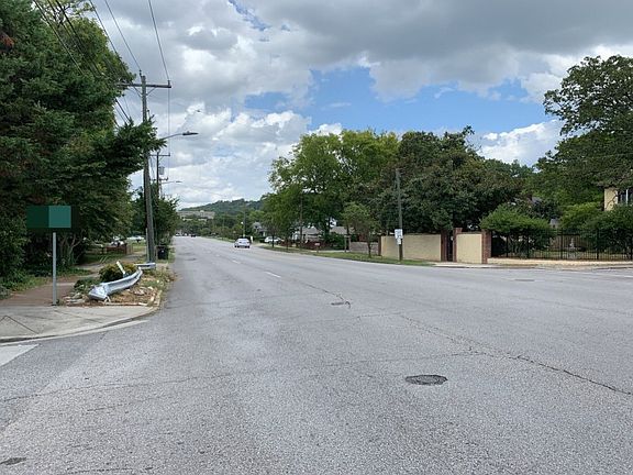 5th image of 156 Glenwood Dr