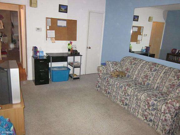 3rd image of 874 Windermere Ave