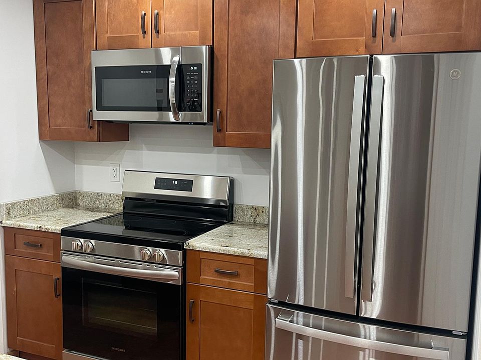 1423 Hampton Place Blvd Troy NY Zillow