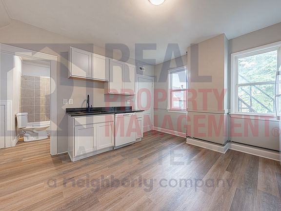 2nd image of 1930 Coltman Rd APT 3