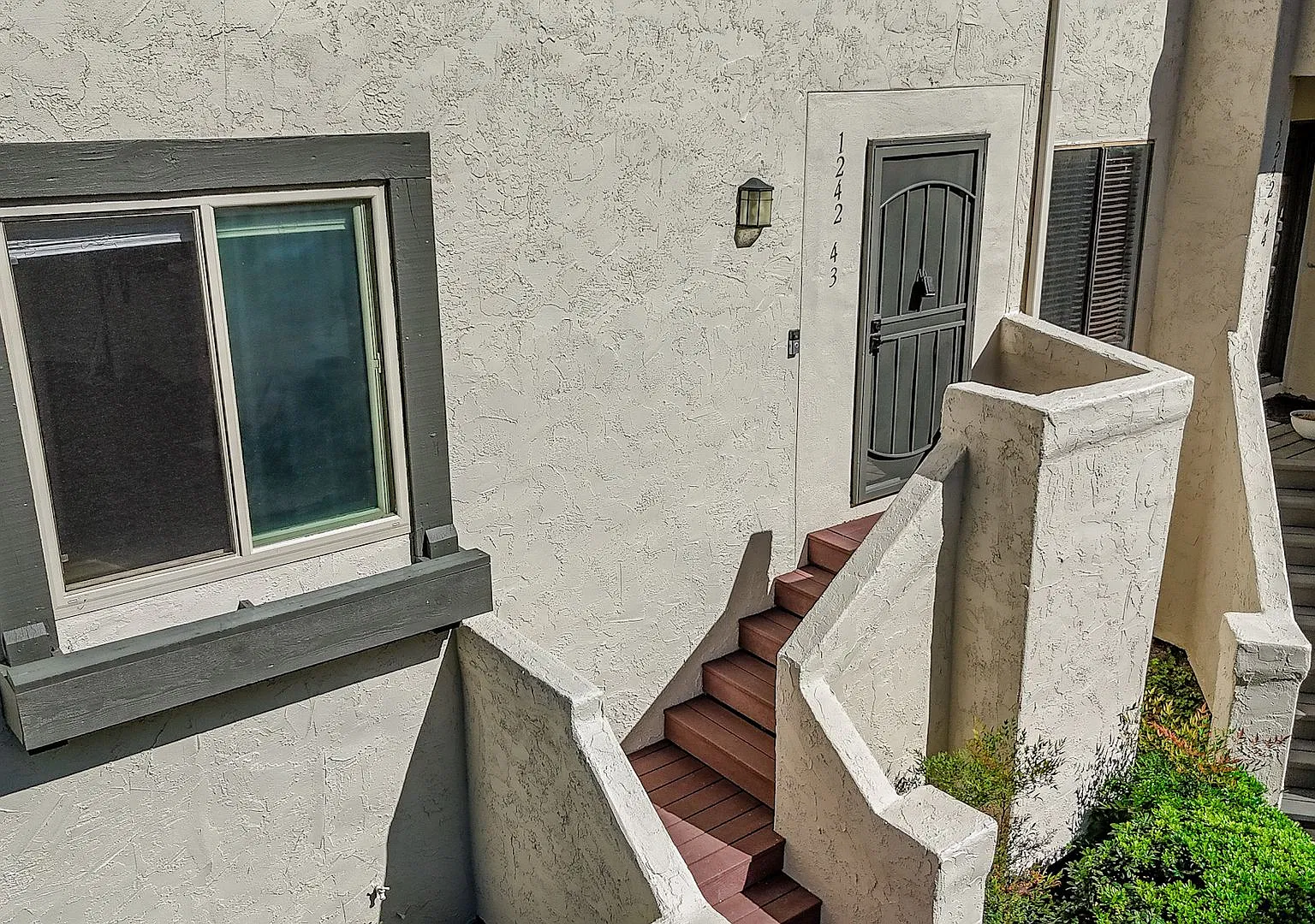 Beautifully Updated Townhome in North Rim San Diego — Photo 3