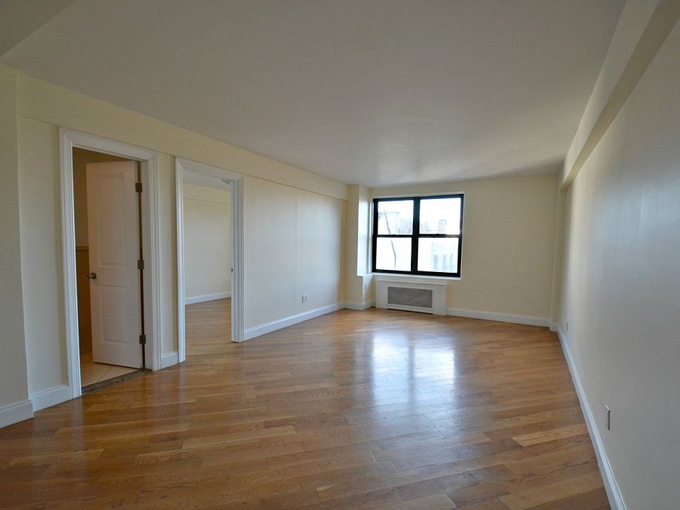 2nd image of 99 Lafayette Ave APT 2A
