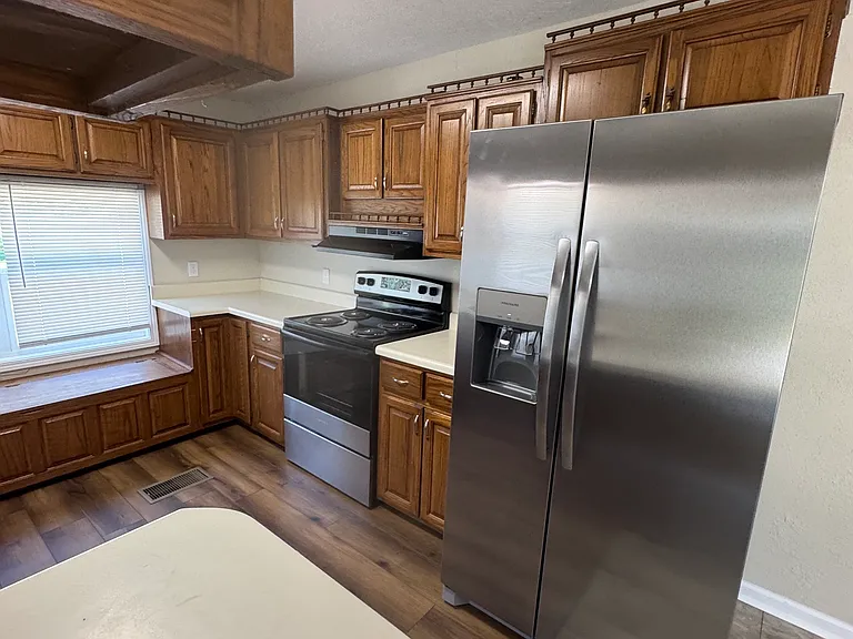 155 Morris Rd — Photo 9