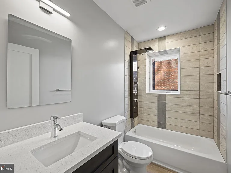 4535 Avondale St #1 — Photo 3