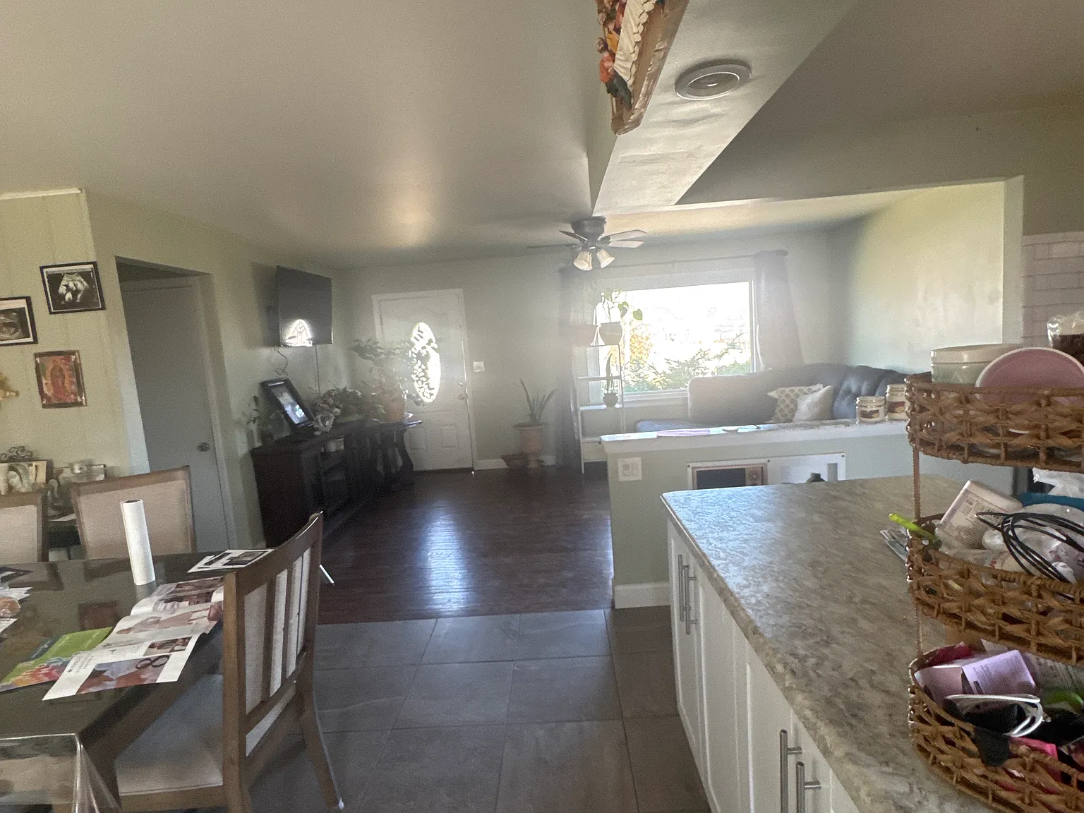 3 bed, 1150 sqft, $2,300 — Photo 3