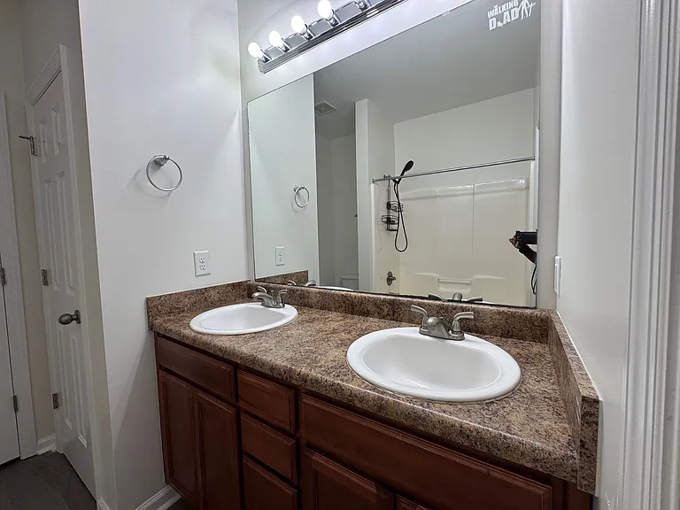 214 Glenhaven Ln — Photo 30
