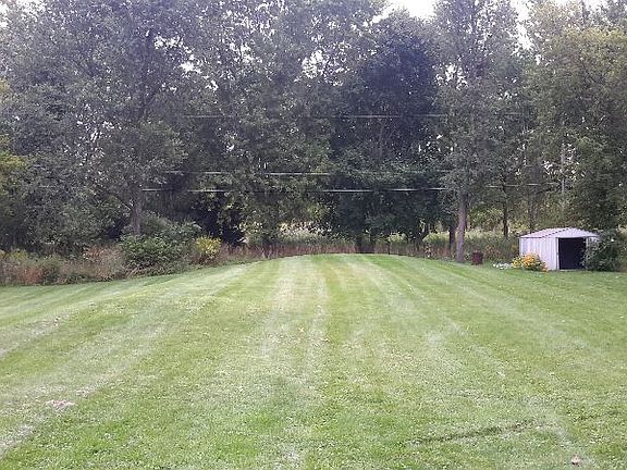 5th image of W247N7906 Sharon Dr