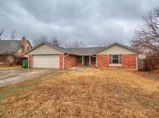 917 Mabel C Fry Blvd, Yukon, OK 73099