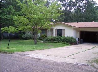 2141 Castle Hill Dr, Jackson, MS 39204