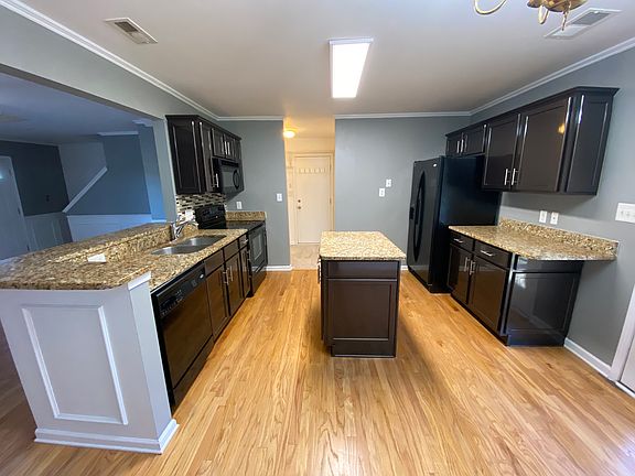 4th image of 5035 Stowe Derby Dr