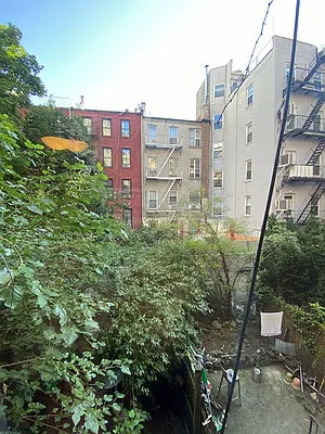 Rented by Douglas Elliman | media 31