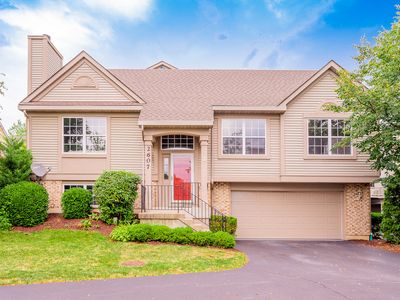 2607 Woodmere Dr #17, Darien, IL, 60561