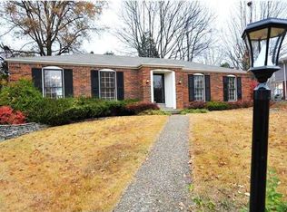 7501 Cove Dr, Louisville, KY 40291