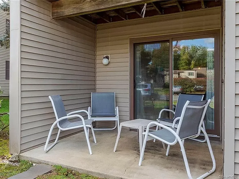 601 Twin Circle Dr #601 — Photo 18