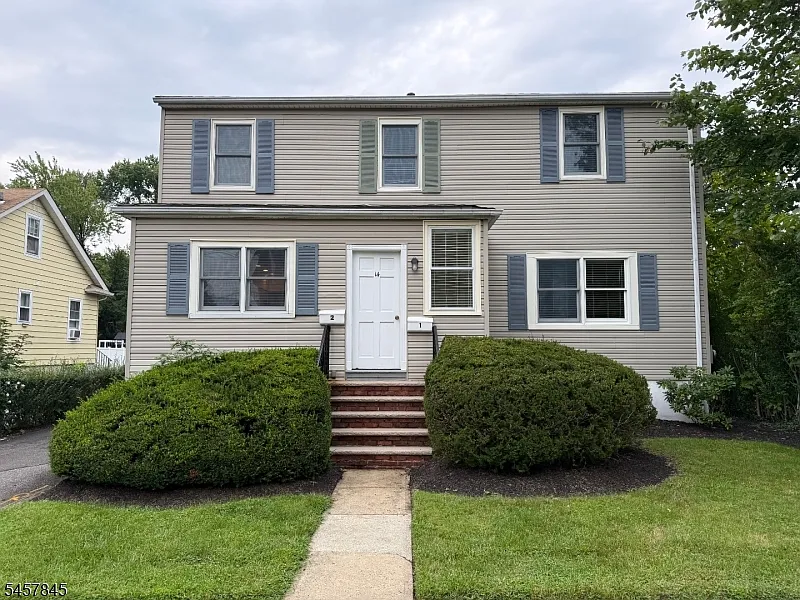 14 Locust St #1