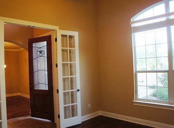 4th image of 4106 Charbray Ct
