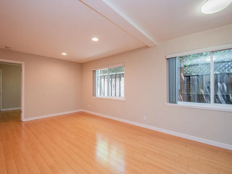 906 Villa Ave #1 — Photo 3