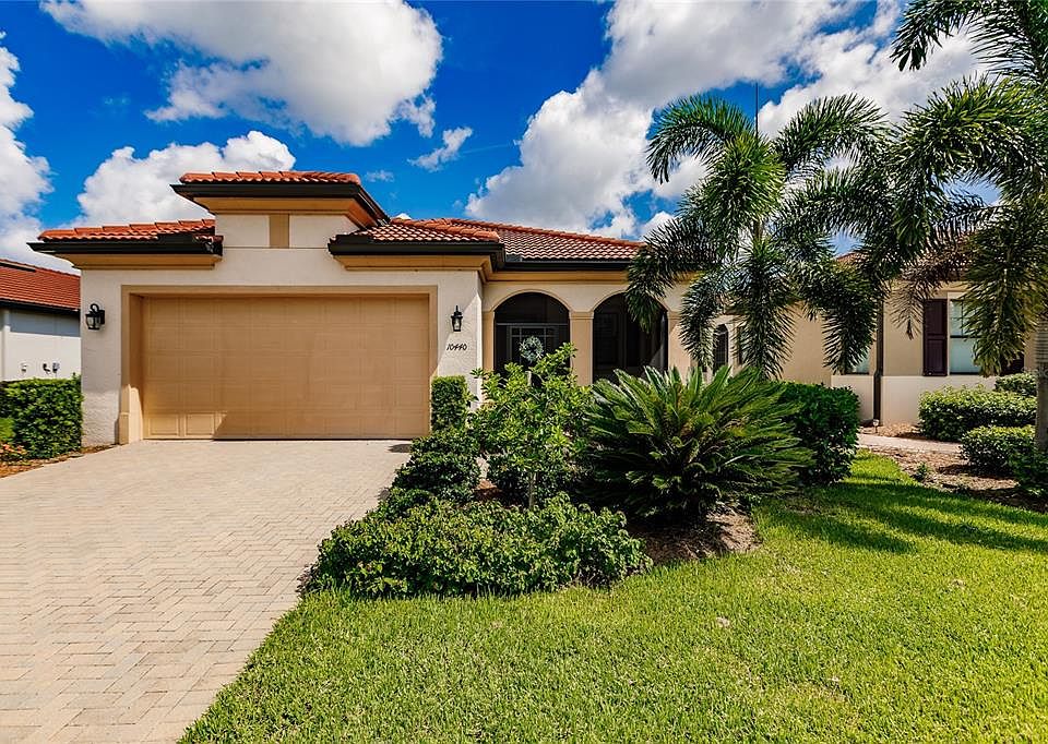 1st image of 10440 Crooked Creek Dr