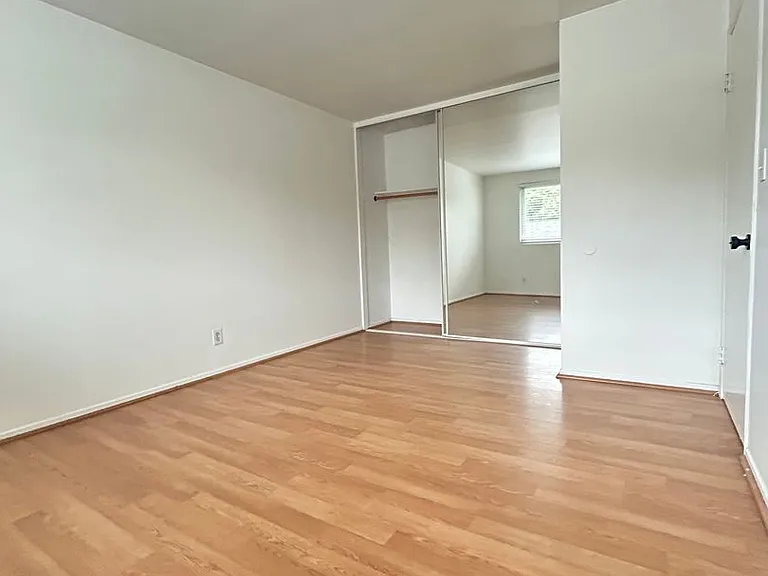 1109-1119 San Pascual Street — Photo 12