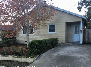 1065 W Franklin St, Monterey, CA 93940