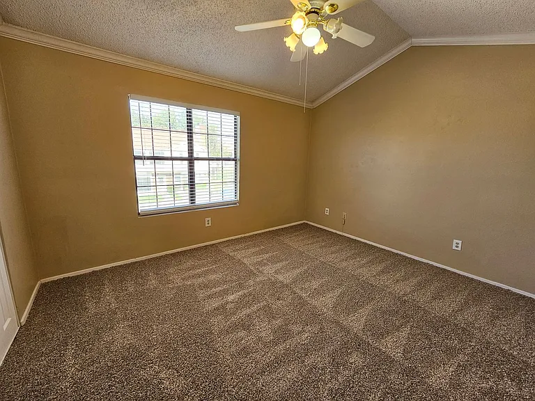 202 Samuel Blvd #3C — Photo 21