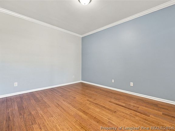 5th image of 241 Heathrow Dr