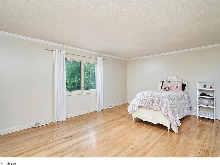 27798 Edgepark Dr — Photo 11