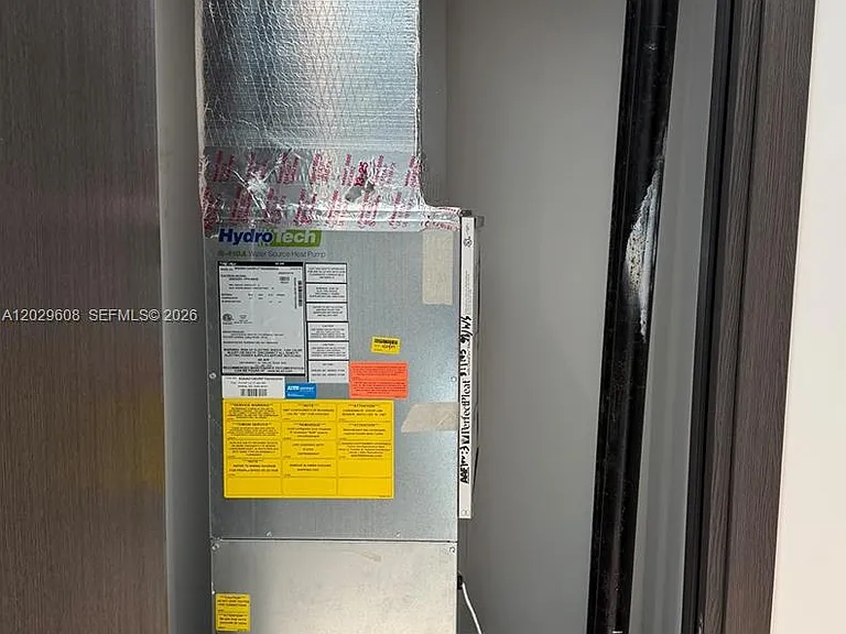 20 NE 11th St #3306B — Photo 14