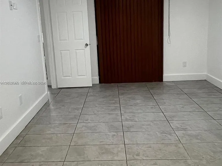 1200 N Liberty Ave #1200G — Photo 3
