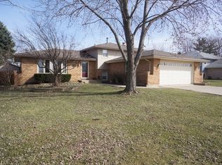 19951 S Schoolhouse Rd, Mokena, IL 60448