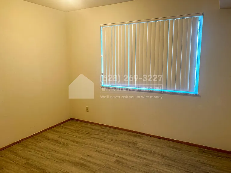 843 Thompson Dr — Photo 6