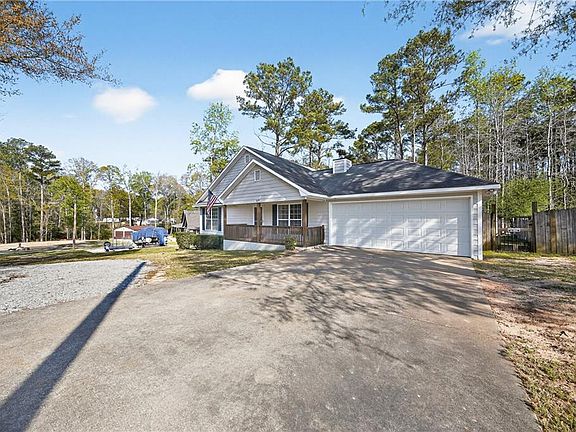 3rd image of 169 Lansdon Dr