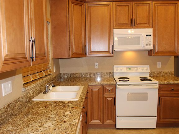 5th image of 3420 W Steinbeck Dr