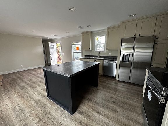 2nd image of 5132 81st St N